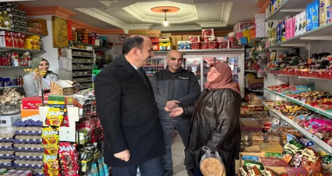 Konya’da Başkan Altay iftar öncesi esnafla buluştu