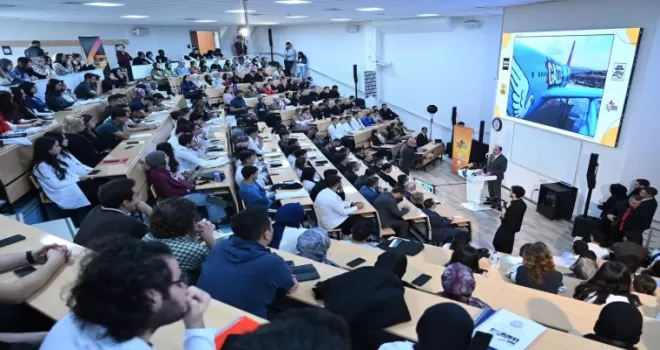 Konya’da Başkan Altay, tıp öğrencileriyle buluştu