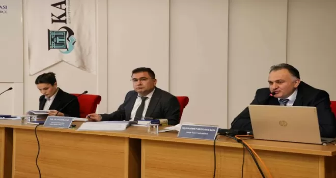 Konya’da fakülteli öğrencilere ticaret sicili uygulamalı anlatıldı