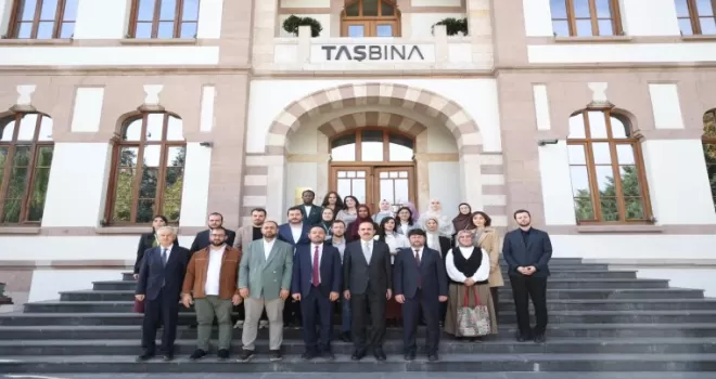Konya’da uluslararası genç yazarlardan Başkan Altay’a ziyaret