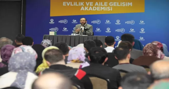 Konya Karatay’da aile gelişim akademisine yoğun ilgi