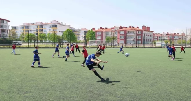 Konya Karatay’da sahada kardeşlik turnuvası