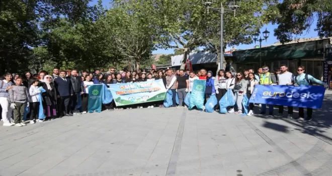 Konya Meram’da çevre farkındalığı yürüyüşü