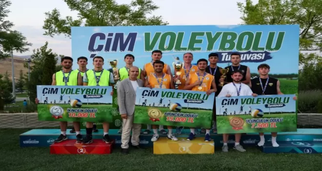 Konya Selçuklu’da ’Çim Voleybolu’na muhteşem final