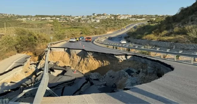 Kuşadası’nda çöken yol ile ilgili kritik sorular