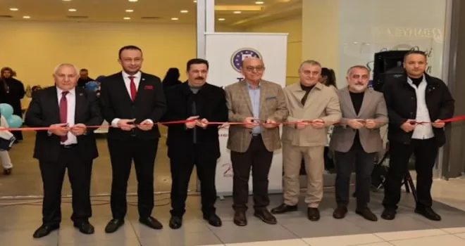 Kütahya’da yöresel lezzetler ve el sanatları görücüye çıktı