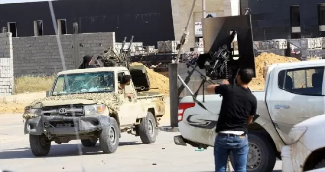 Libya'daki çatışmaların durması için komşu ülkeler devrede
