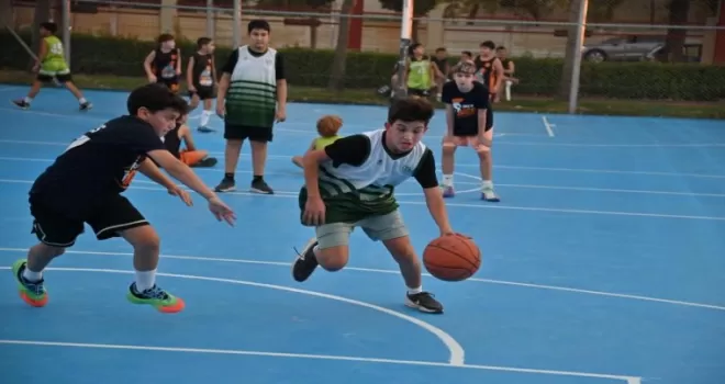 Manisa’da 46 takım, 200 sporcu Atatürk Kent Parkı’nda buluştu