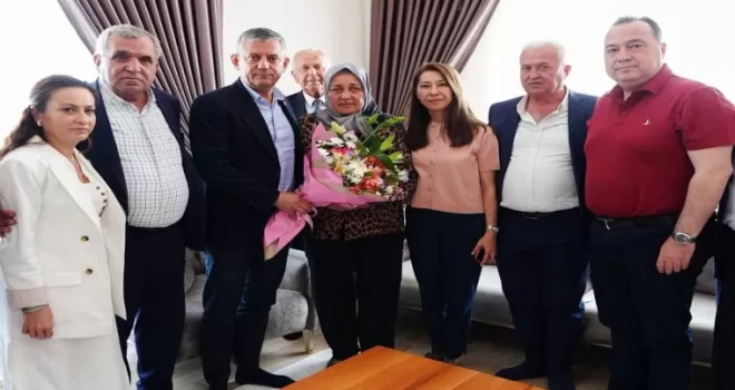 Manisa’da Anneler Günü vefası