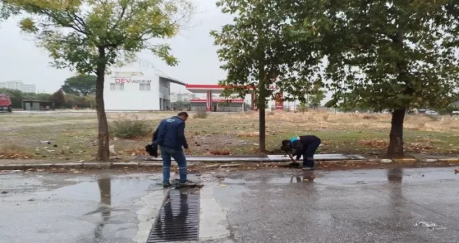 Manisa’da ekipler yağmur için sahada