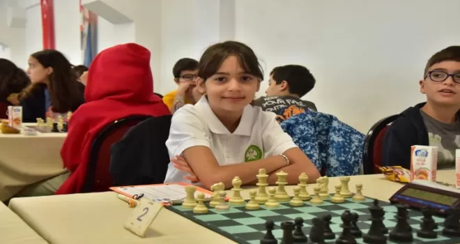 Manisa’da minik ’şah-mat’çılar ödüllendi