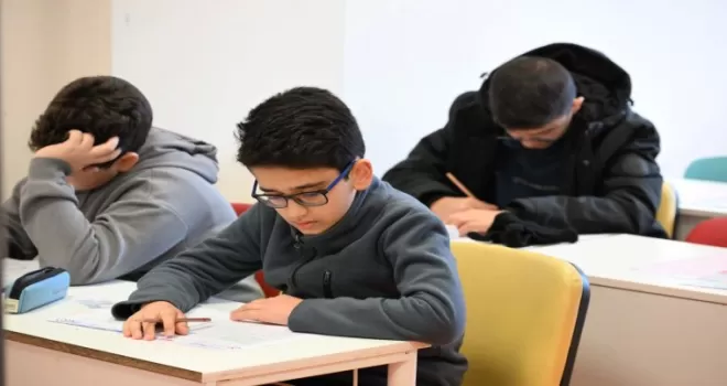 Manisa’da öğrenciler MABEM’in ödüllü sınavında ter döktü