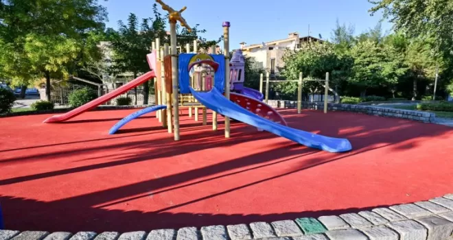 Manisa’dan park ve oyun alanlarına güvenli zemin