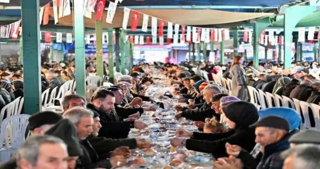 Manisa Demirci’de iftar sofrası birlik ve bereketi buluşturdu