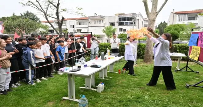 Manisalı öğrenciler ’Bahar’ ile geleceğe çiçek açtı