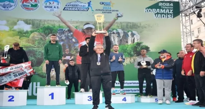 Memduh Büyükkılıç’tan Kayseri Yarı Maratonu’na davet