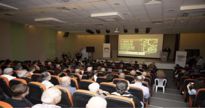 Mersin’de ’Denizle Bütünleşen Kent Vizyonu’ konferansta masaya yatırıldı