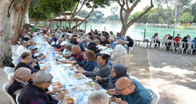 Mersin’de Emekli Evleri hizmetlerine devam ediyor