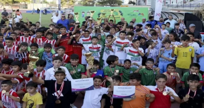 Mersin’de ‘U-11 / U-12 Futbol Şenlik Ligi’ sona erdi