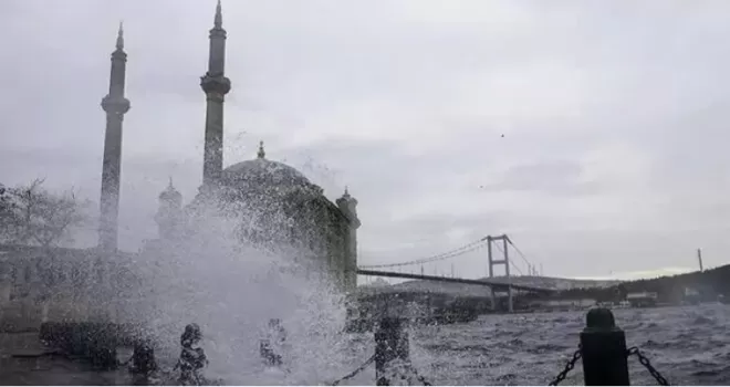 Meteoroloji’den kuvvetli yağış ve fırtına uyarısı! Ege ve Marmara’da dikkat!