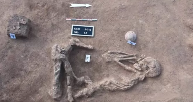 Mısır'da Hiksoslar dönemine ait mezarlar bulundu