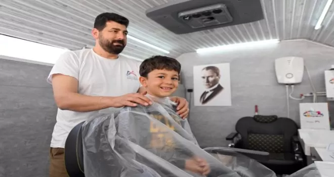 Mobil Kuaför aracından bayram traşı