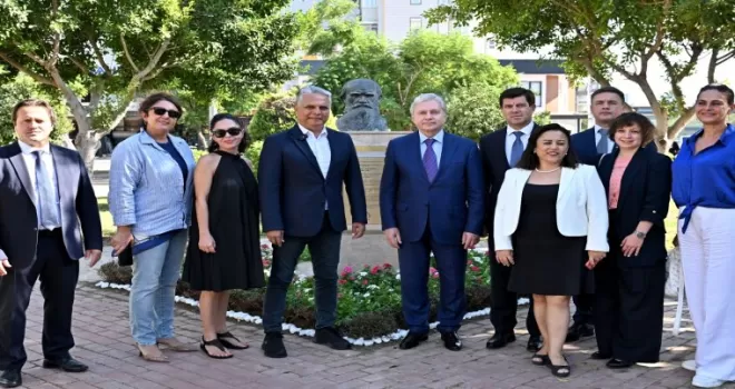 Moskova Hükümet Bakanı Çeremin’den Muratpaşa’ya ziyaret
