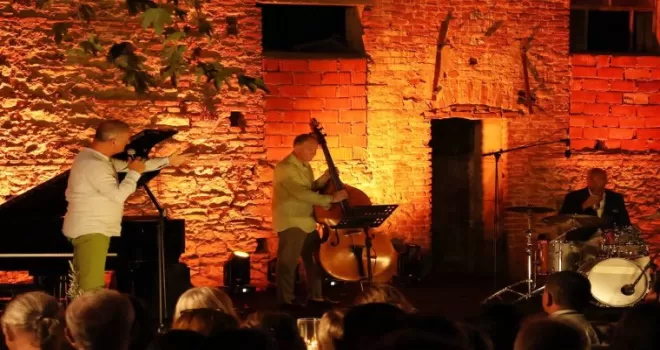 Mudanya’da 4 gün süren ’Caz Festivali’ geleceğe umut oldu