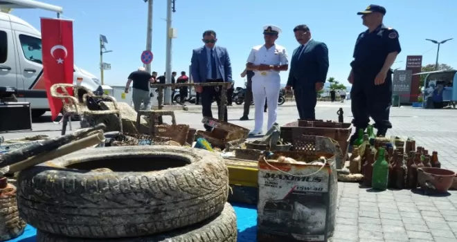 Mudanya’da Sahil Güvenlik’ten denizlere nefes aldıran temizlik