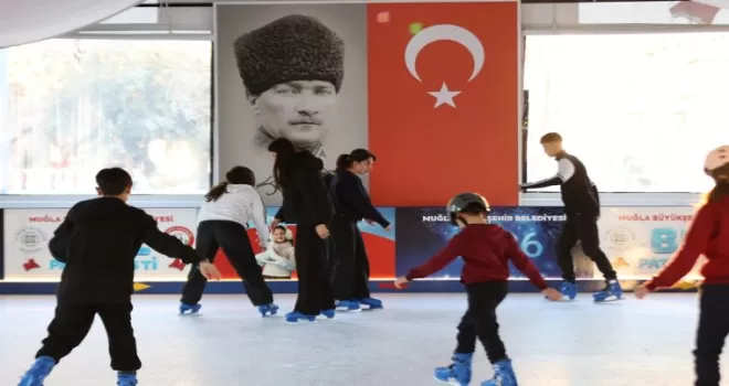 Muğla’da buz paten pistiyle yeni yılı karşılıyor