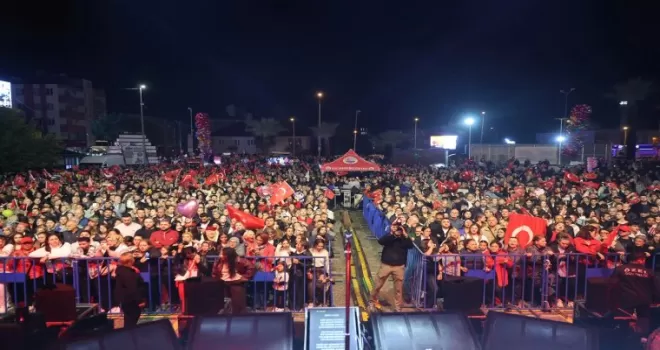 Muğla Dalaman’da Cımhuriyet coşkusu zirve yaptı