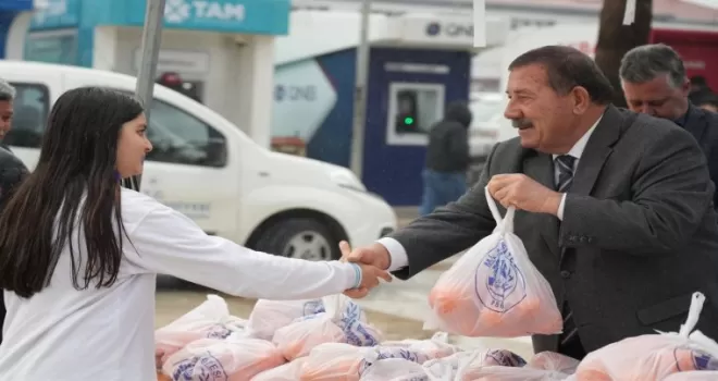 Muğla Milas’tan hem üreticiye, hem  tüketiciye vitaminli destek!
