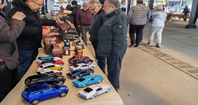 Mustafa Yalçın’dan Antika Pazarı’na büyük ilgi