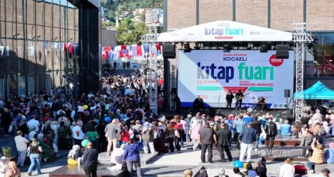 Nadir eserler Kocaeli Kitap Fuarı’nda müzayedeye çıkıyor