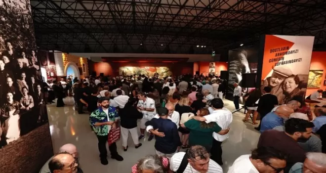 Nazım Hikmet’in Romantika Sergisi İzmir’de açıldı