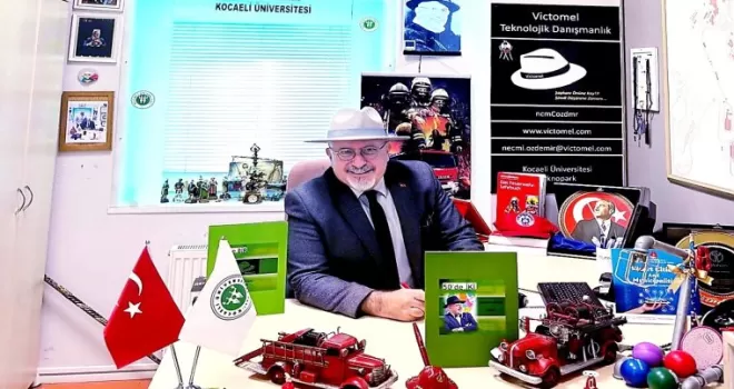 Necmi Özdemir’den 8. eser: “50’de İKİ“ kitabı okuyucuyla buluştu