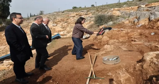 Nilüfer’de Gölyazı Tiyatro Alanı gün yüzüne çıkıyor