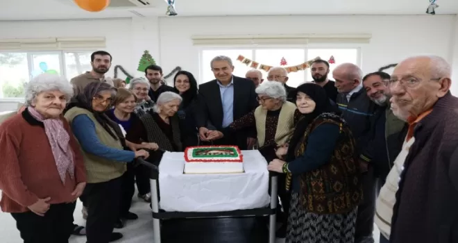 Nilüfer’de yaşlılar yeni yılı coşkuyla karşıladı