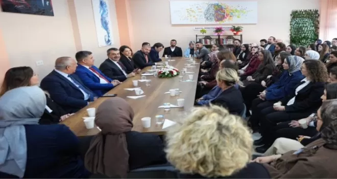 Öğretmenler için meslekte kariyer basamakları kılavuzu yayımlandı