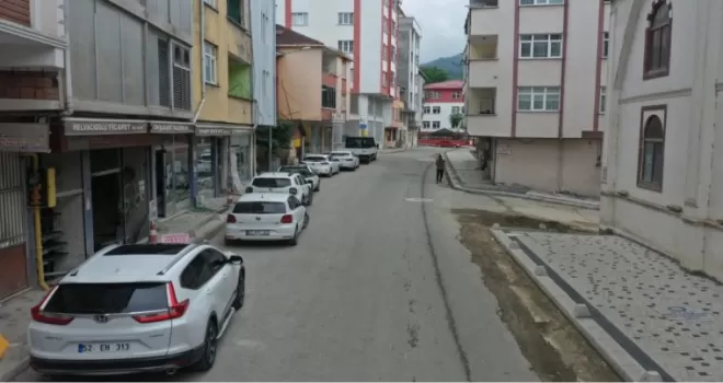 Ordu Kumru Karacalı’da kaldırımlar yenileniyor