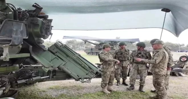 Orgeneral Bayraktaroğlu Ege Ordusu’nda... Harbe hazırlıklarını yerinde denetledi