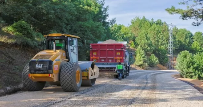 Osmangazi’nin 3 mahallesinde yollar yenileniyor