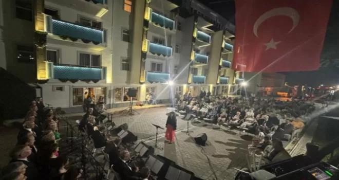Oylat’ta unutulmaz musiki gecesi