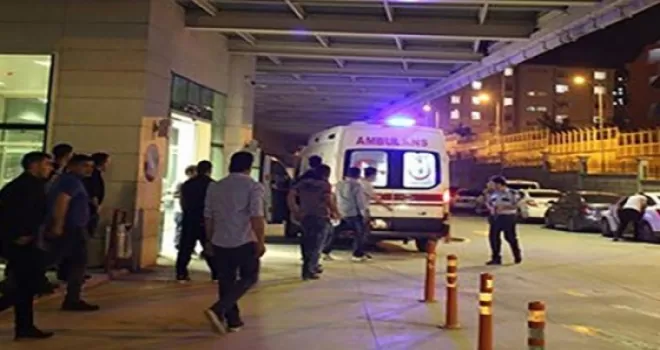 Pervari'de askeri araç devrildi