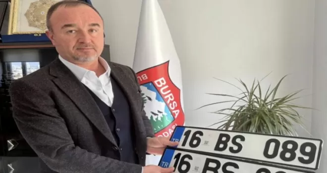 Plaka Ahmet, Türkiye gündeminde! APP plaka komedisi…