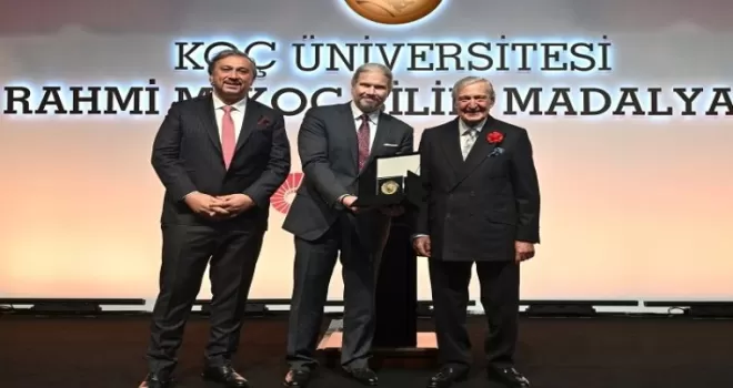 Rahmi M. Koç Bilim Madalyası’nın sahibi Prof. Dr. Atatüre oldu