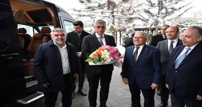 Sağlık Bakanı Memişoğlu Kayseri’de