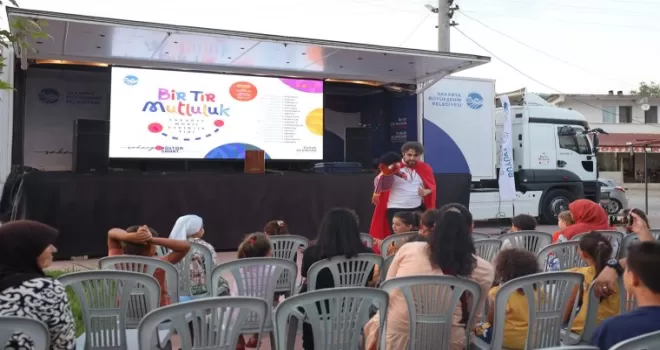 Sakarya Büyükşehir’den çocuklara yaz neşesi