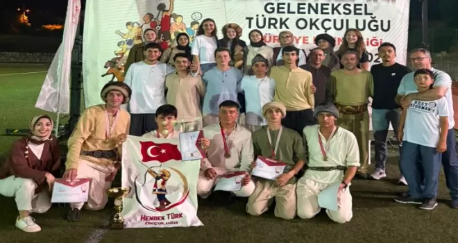 Sakarya’da Hendek Anadolu İHL Türkiye Şampiyonu oldu