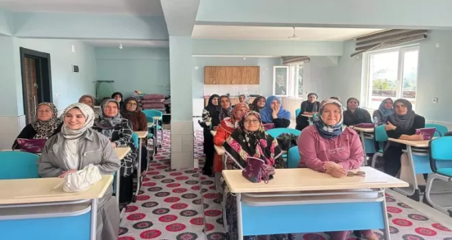 Sakarya’da “Kadın Kadına” buluşmalar Akyazı’da sürdü